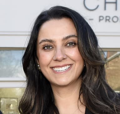 Stephanie Hakim